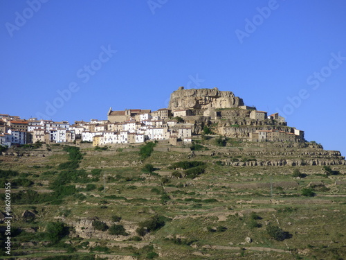 Ares del Maestre. Pueblo de la Comunidad Valenciana  Espa  a. Situado en la provincia de Castell  n  en la comarca del Alto Maestrazgo.