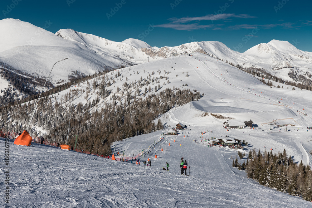 Obraz premium Skiing At Bad Kleinkirchheim St. Oswald Carinthia Austria