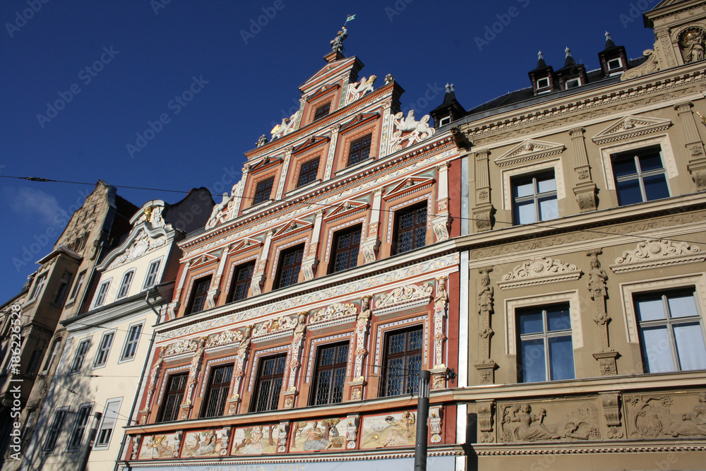 Marktstraße in Erfurt mit historischer Häuserzeile