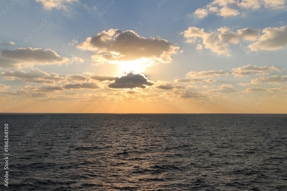 Naklejka premium evening at sea