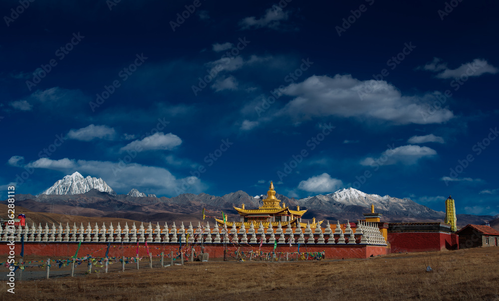 Fototapeta premium The landscape of Tibetan area in Western China