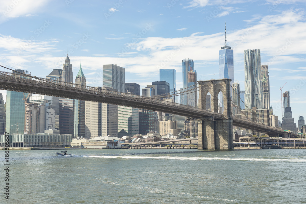 Fototapeta premium Brooklyn Bridge I Widok Dolnego Manhattanu