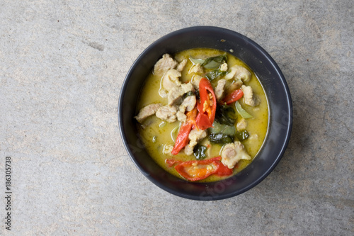 Green curry pork in bowl (Kaeng Khiao Wan Moo)