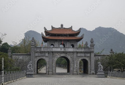 Gateway to Hoa Lu temples of the Dinh dynasty