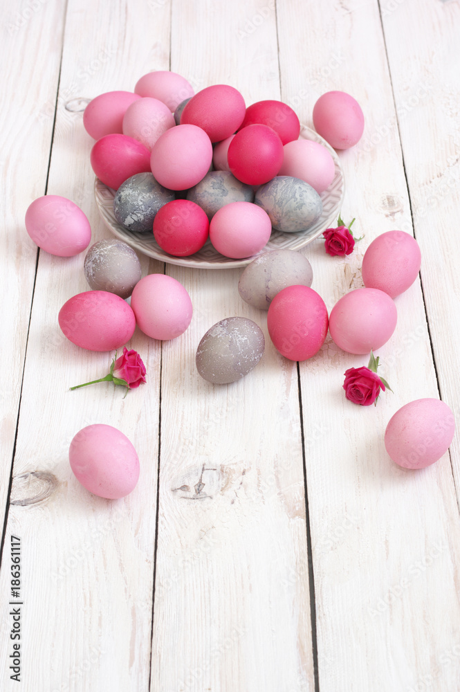 Obraz premium Pink and grey Easter eggs