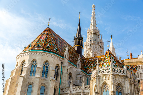 Tableau sur toile Matthias Church, Roman Catholic church located in Budapest Hungary at the heart of Buda castle district