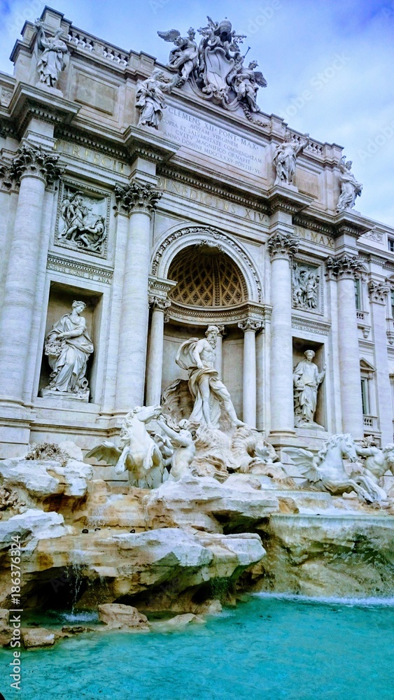 Rome - Di trevi fountain 