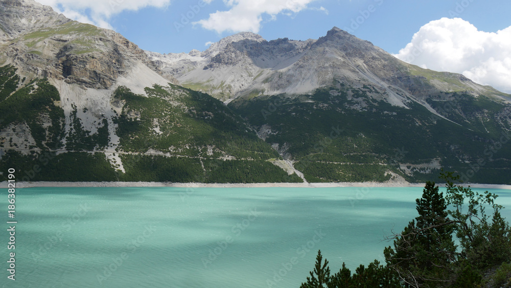 Obraz premium Laghi di Cancano in alta Valtellina
