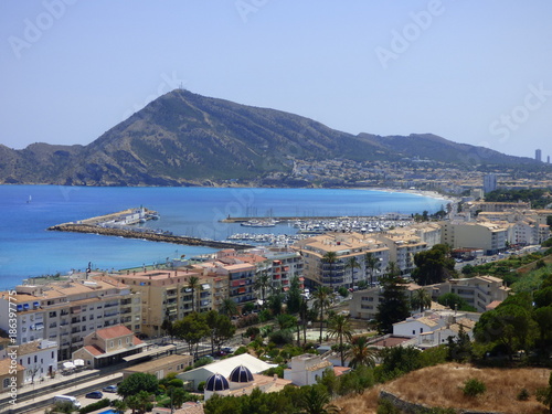 Altea, pueblo de  Alicante, España, situado en la comarca de la Marina Baja, en la costa mediterránea de la bahía de Altea, al sur de Calpe y al norte de Alfaz del Pi. photo