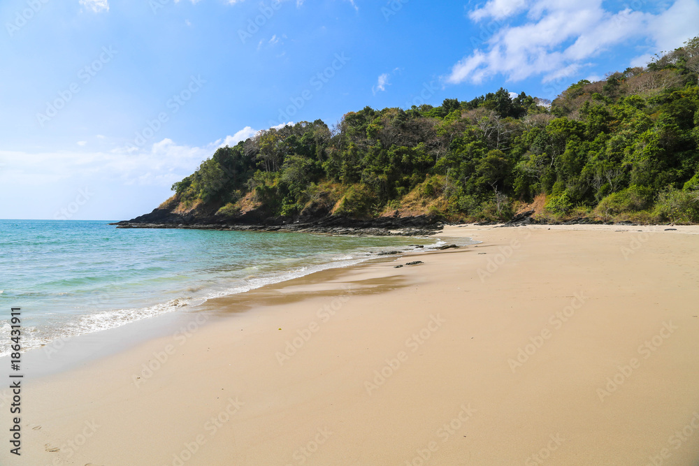 Traumstrand auf der Insel Ko Lanta in Thailand Traumstrand auf der Insel Ko Lanta in Thailand