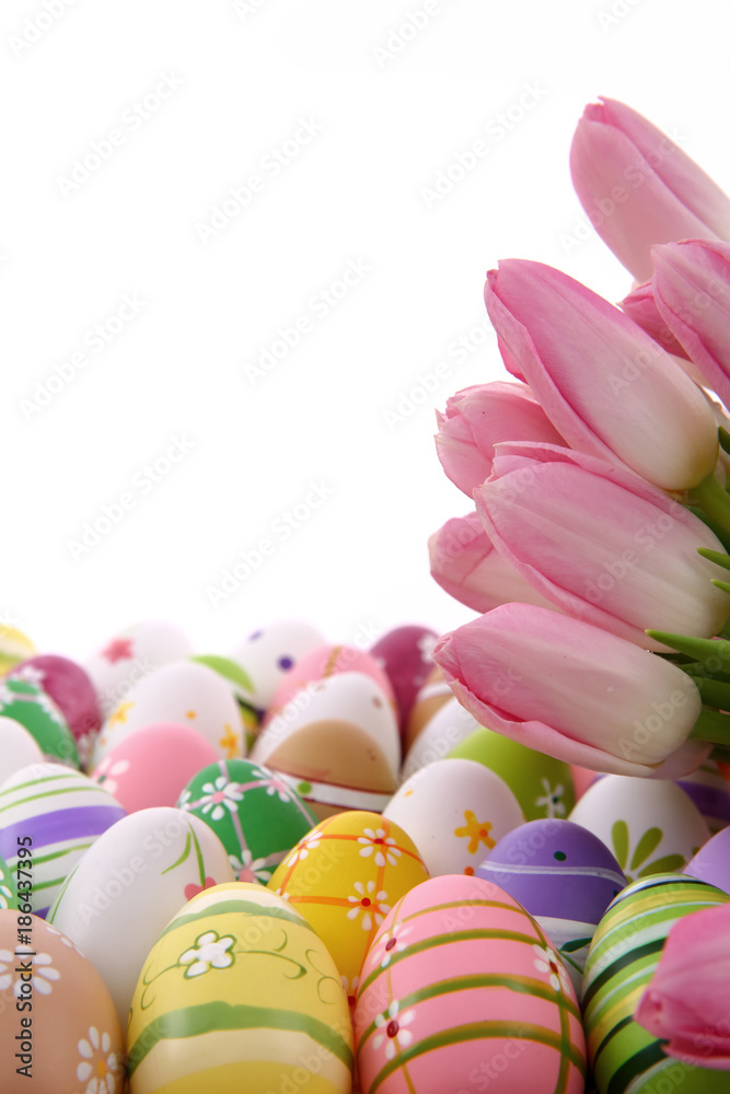 Decoration for the Easter holiday in which I mainly find Easter eggs and weed tulips.
