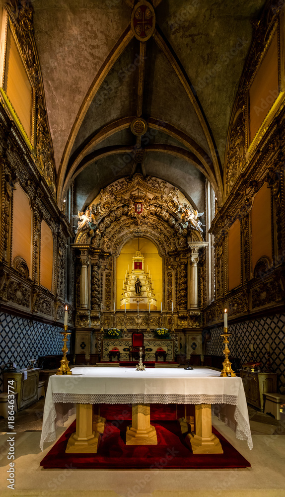 Fototapeta premium Interior of the 15th-century Church of St. John the Baptist in Tomar, Portugal, built by King Manuel I in the Manueline style.