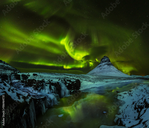 Aurora borealis with Kirkju...