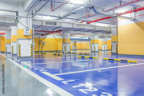 Valokuva Parking garage