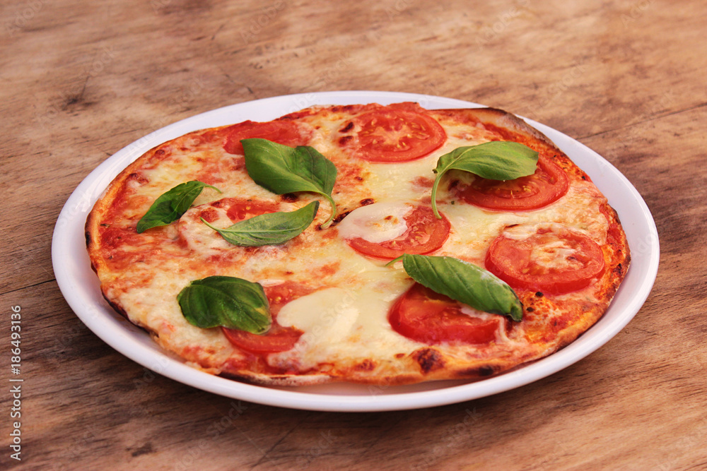 Pizza Tomaten Mozzarella Pizza Tomaten Mozzarella