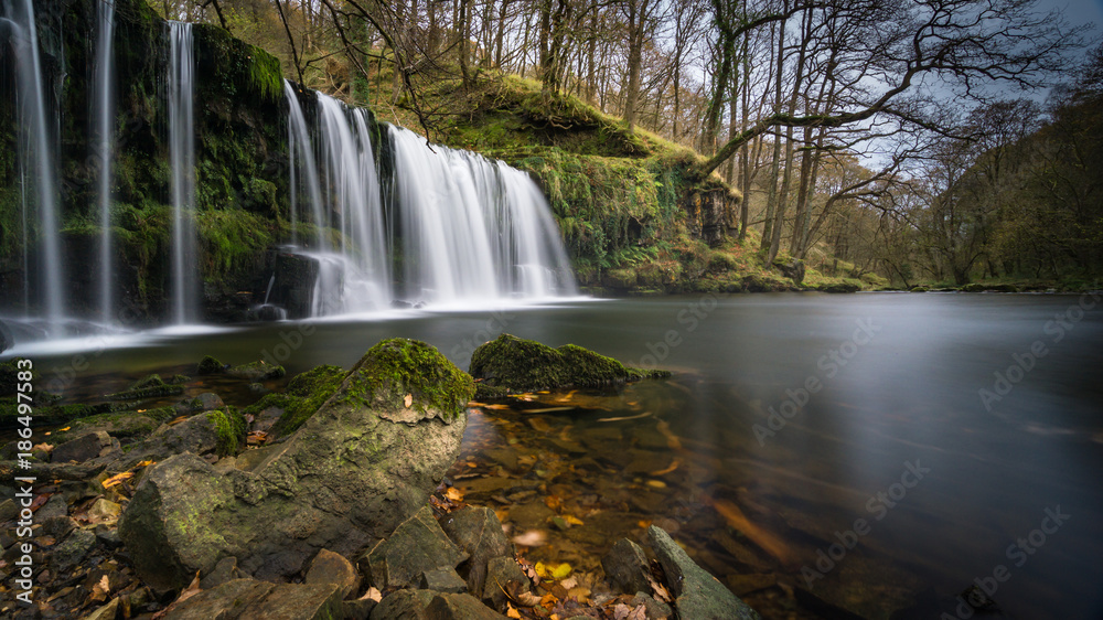 Obraz premium Sgwd Ddwli Uchaf Waterfall