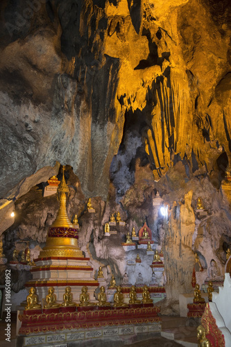 Buddha Images in Pindaya Cave - Pindaya - Myanmar © mrallen