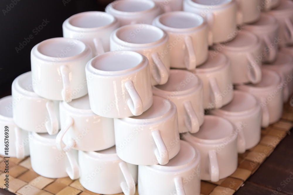 stack of white coffee cup