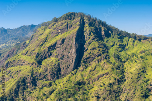 Obraz na plátně View from the little Adams Peak to the popular Ella Rock