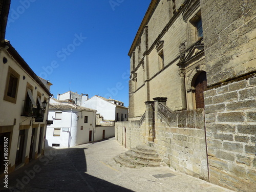Baeza, pueblo de Jaén  en la Comunidad Autónoma de Andalucía, España. Declarado Patrimonio de la Humanidad por la Unesco © VEOy.com