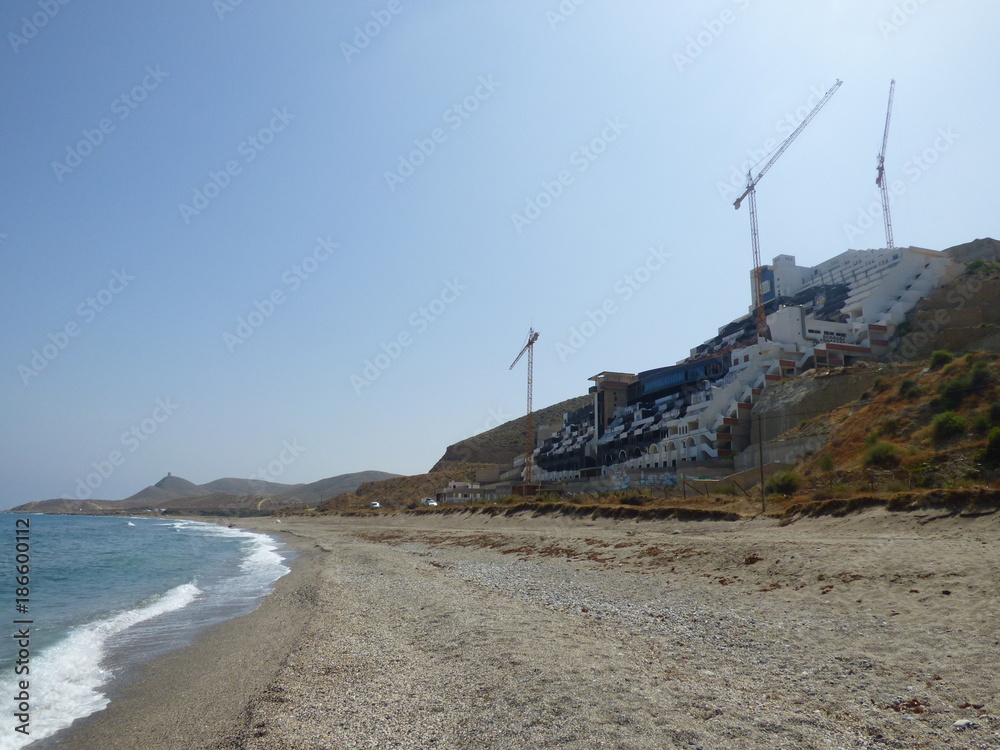 Algarrobico en Cabo de Gata, playa española de Carboneras,Mojácar. Situada en Cabo de Gata-Níjar conocida por un hotel ilegal Algarrobico en Cabo de Gata, playa española de Carboneras,Mojácar. Situada en Cabo de Gata-Níjar conocida por un hotel ilegal