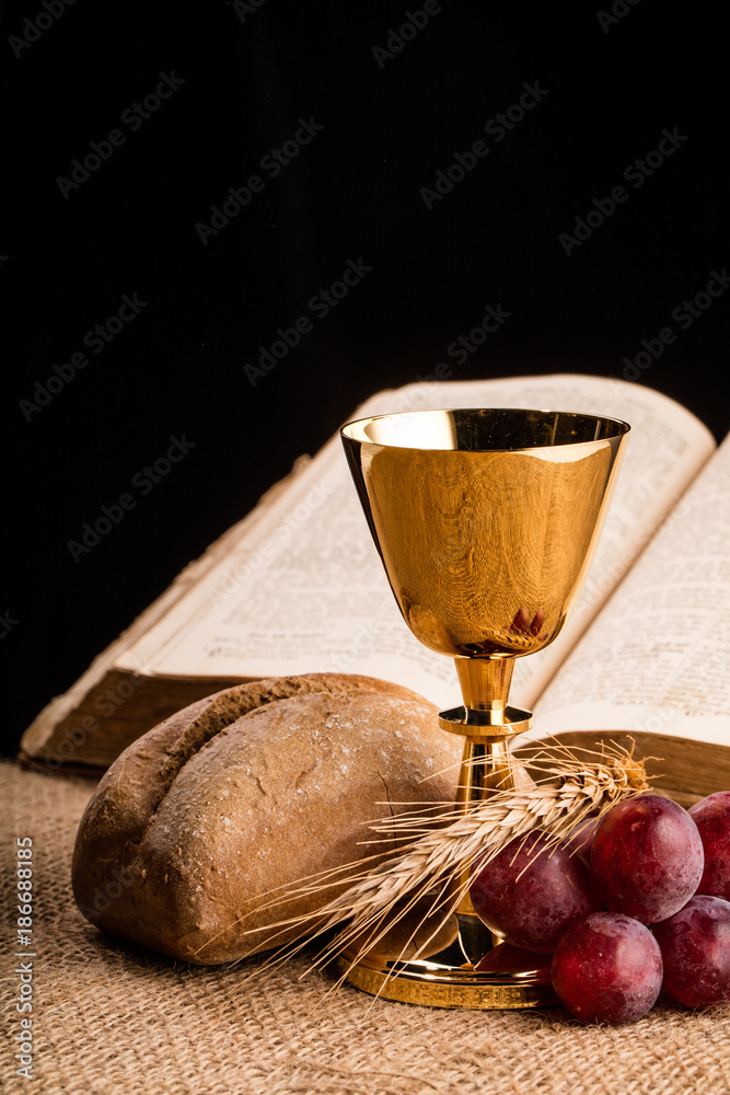 Fototapeta premium christian holy communion