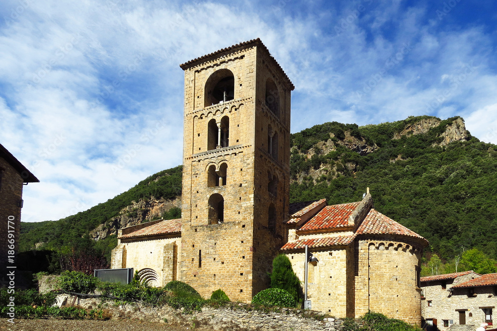 Sant Cristòfol de Beget ist eine romanische Kirche aus dem 12. Jahrhundert in der katalanischen Provinz Girona in Spanien