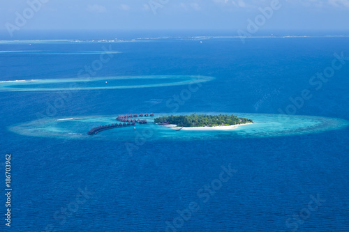 Malediven-Luftbild vom Wasserflugzeug aus © Composer