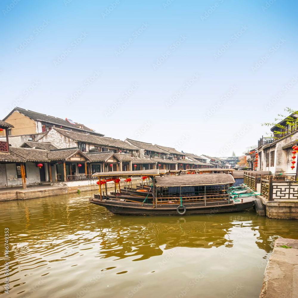 Xitang is an ancient water town well-known throughout China, located in Jiashan county of Zhejiang Province, with a history of more than one thousand years.