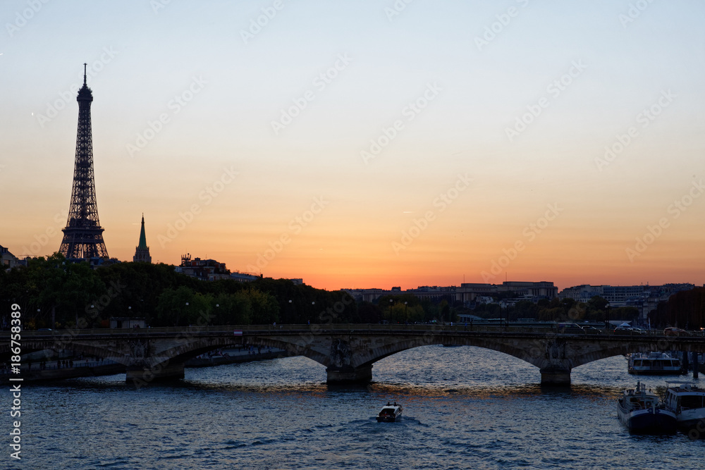 Obraz premium Eiffel tower viewed from Alexander III bridge in Paris, France, October 14, 2017