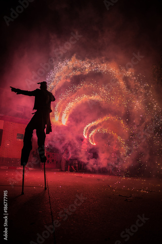 Obraz na płótnie Fire show through the streets of Torres de Berrellen village in Zaragoza. w salonie