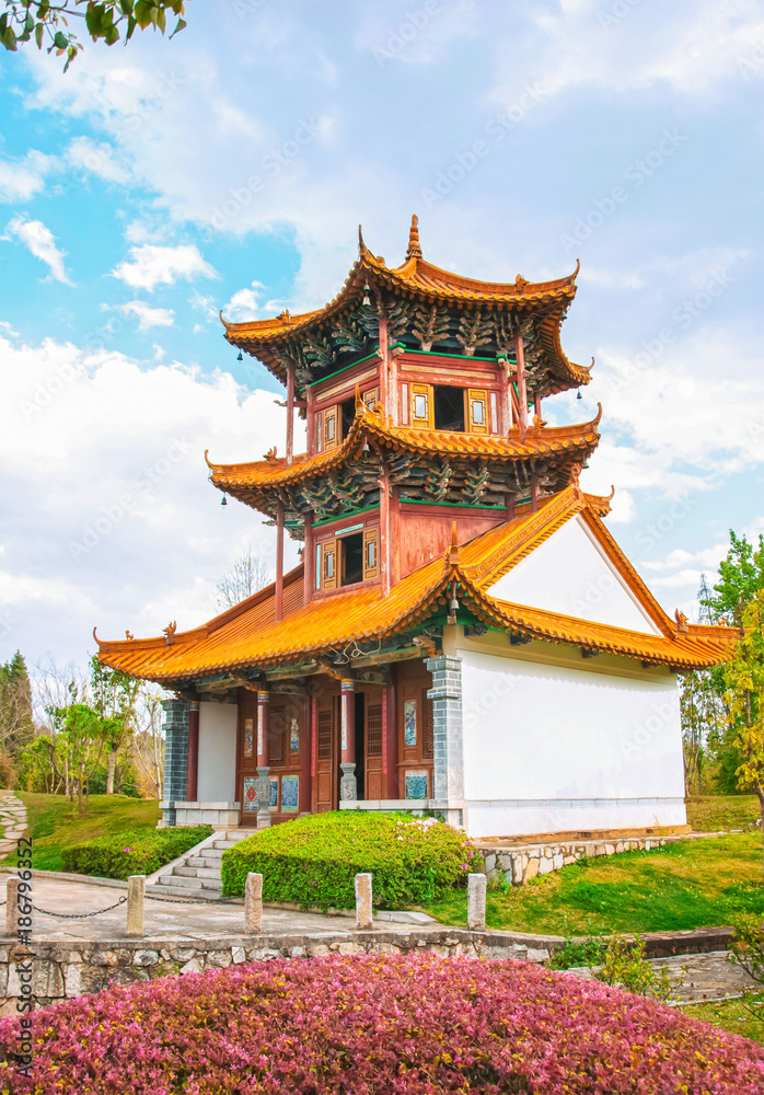Fototapeta premium Ancient pavilion, located in Kunming, Yunnan, China. 