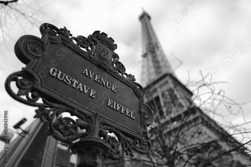 Foto Tour Eiffel panneau Gustave Eiffel