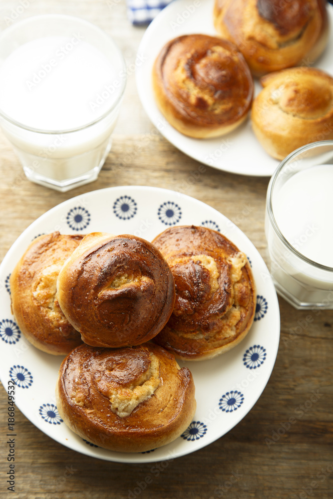 Cinnamon rolls with marzipan filling Cinnamon rolls with marzipan filling