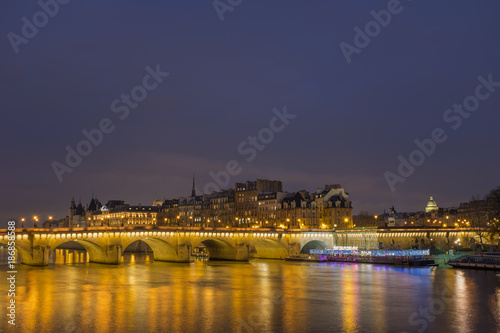 Pont Neuf in central Paris, France. © Netfalls