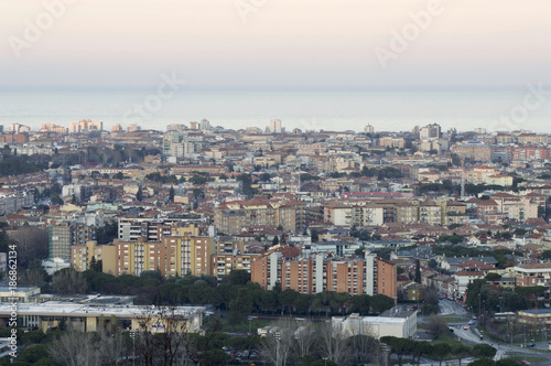 città con vista panoramica sul mare di pesaro © StudioRivoli