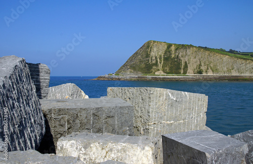 Küstenschutz an der baskischen Atlantikküste photo