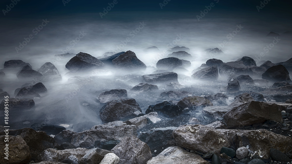Fototapeta premium long exposure of sea and rocks