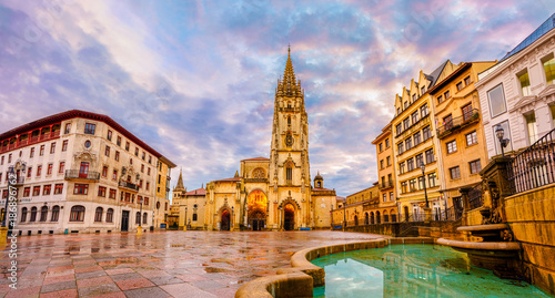 The Cathedral of Oviedo © LucVi
