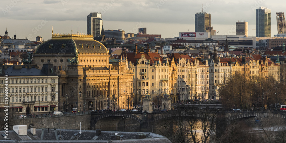 Φωτογραφία View of Legion Bridge and buildings in Prague New Town from Lesser Town Bridge T