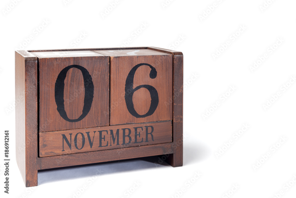 Wooden Perpetual Calendar set to November 6th Wooden Perpetual Calendar set to November 6th