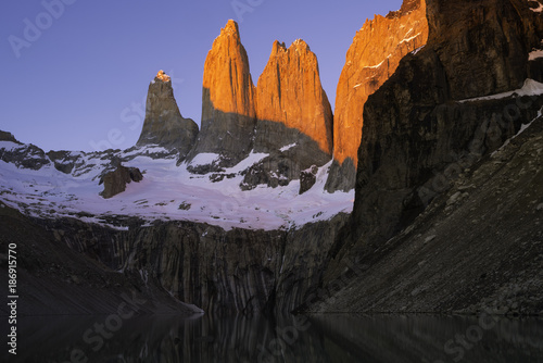 Fototapeta Naklejka Na Ścianę i Meble -  Sunrise, Bases del Torres, Torres del Paine National Park, Chile.