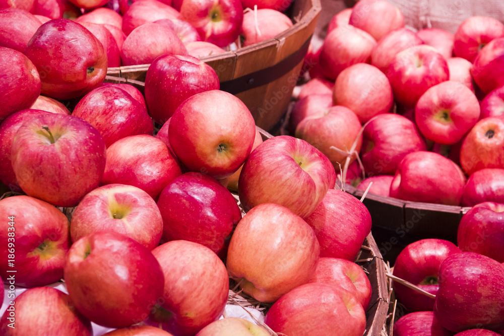 A red apple A red apple