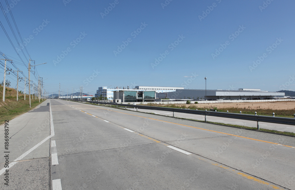 Fototapeta premium new factory,new industrial building on a trading estate