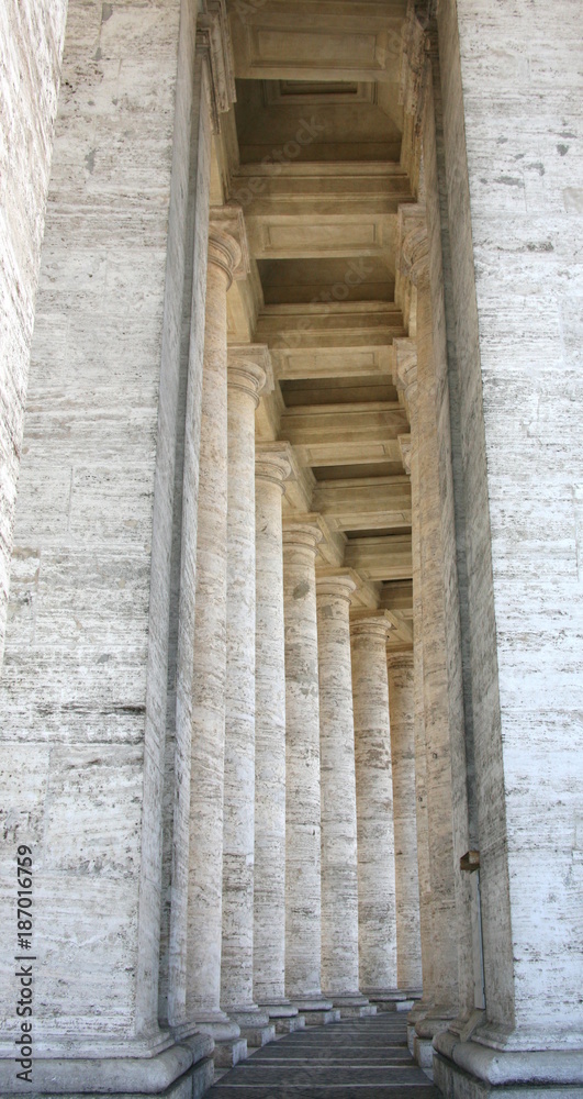 Colonnades sans personne