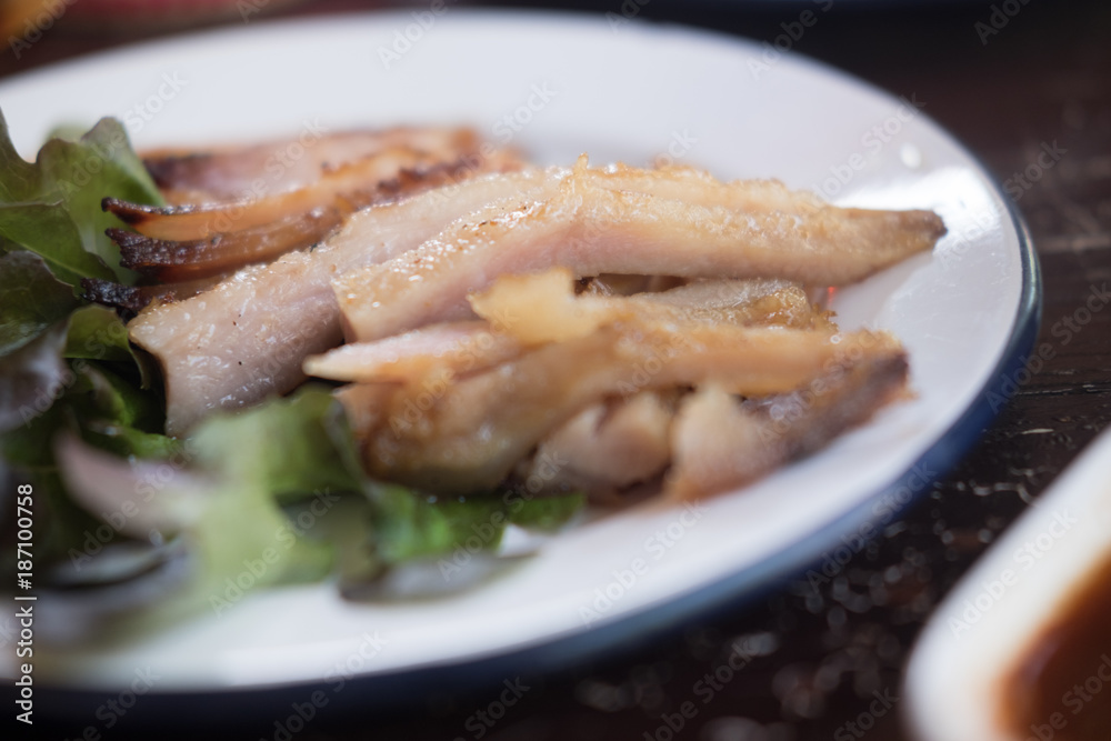 Charcoal boiled pork neck grill pork Charcoal boiled pork neck grill pork