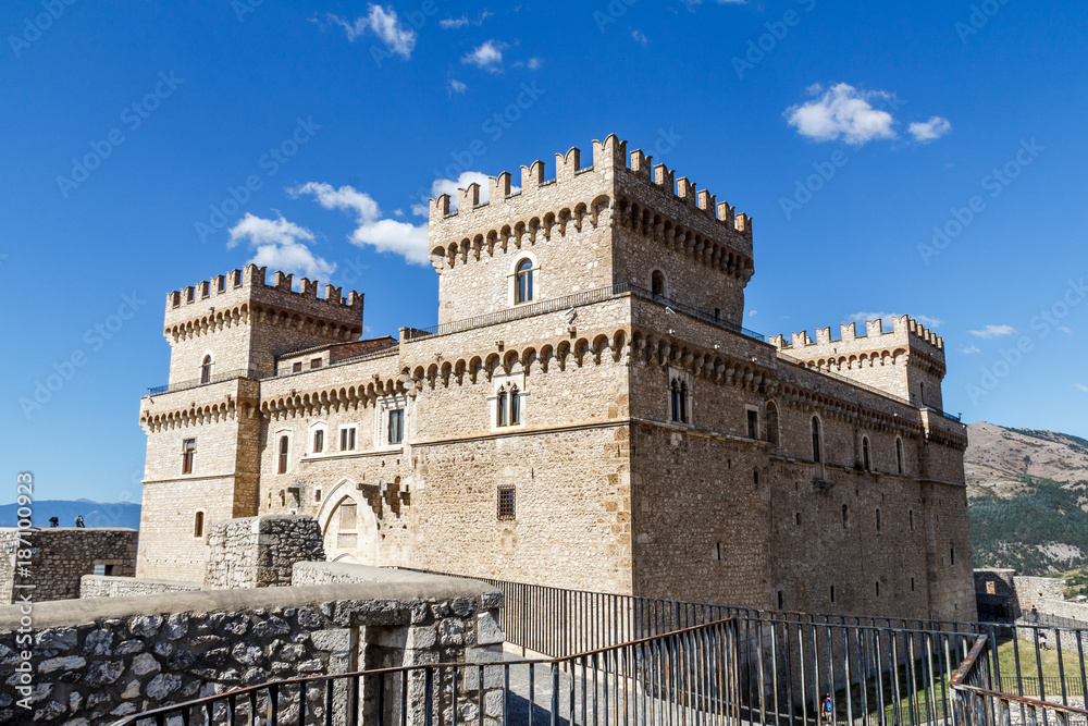 Castello Piccolomini, Celano, Abruzzo, Italia