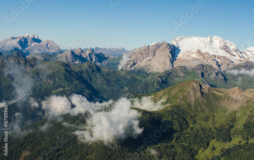 Sentiero Armentarola tra le Dolomiti  Trentino Alto Adige  Italia 
