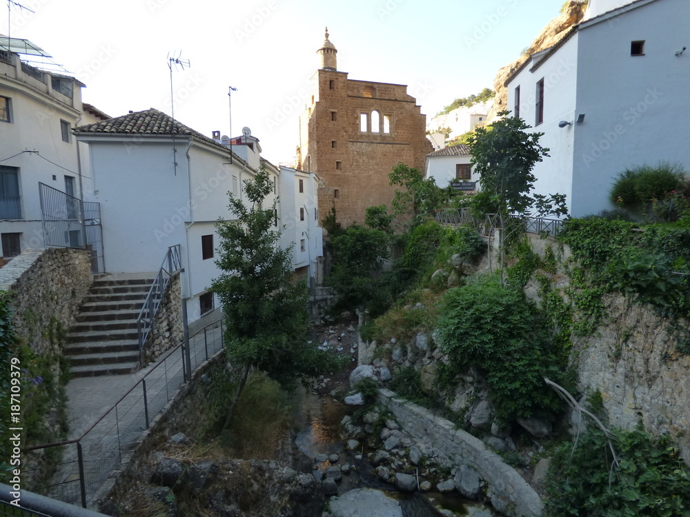 Cazorla, pueblo bonito de Jaén, en la comunidad autónoma de Andalucía, España. Cazorla, pueblo bonito de Jaén, en la comunidad autónoma de Andalucía, España.