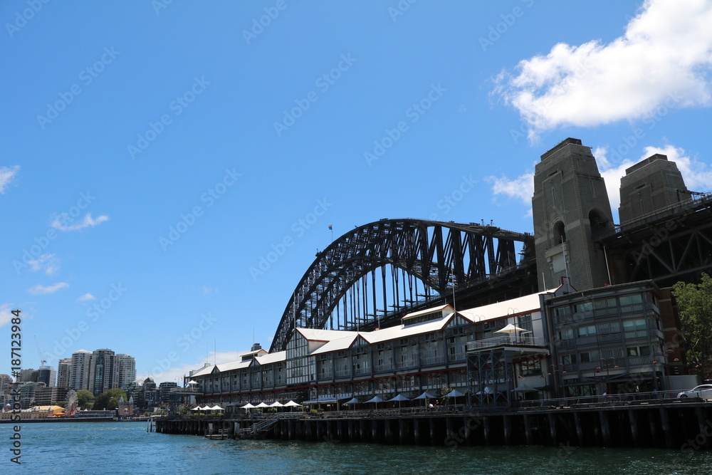 Fototapeta premium Dawes Point and Harbour Bridge in Sydney, New South Wales Australia